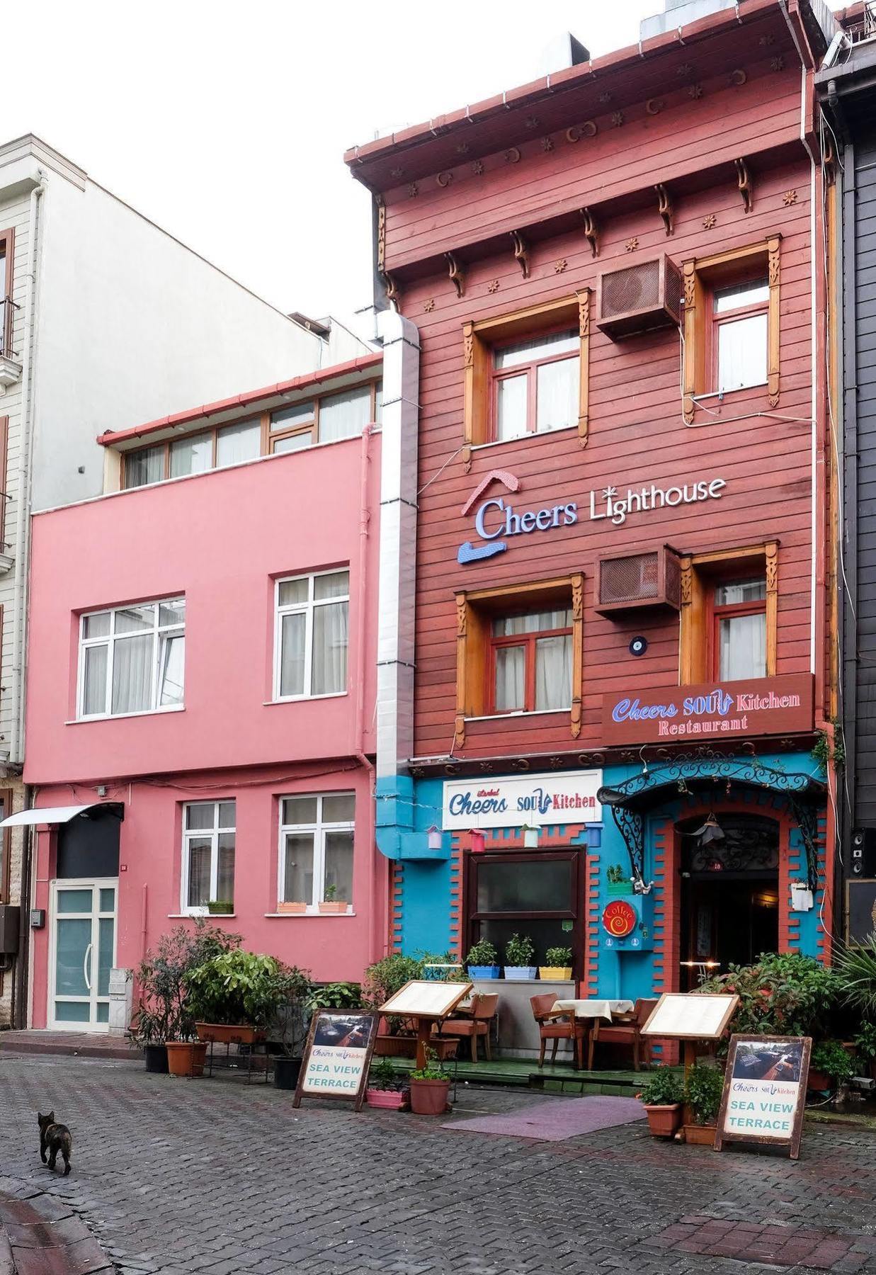 Hostel Cheers Lighthouse Istanbul Exterior foto